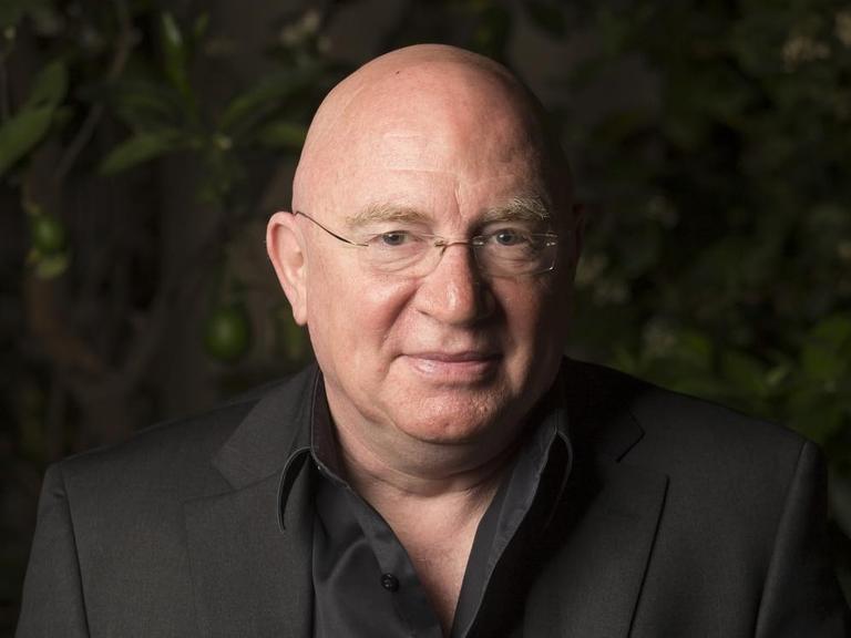 Carlo Strenger, in der Schweiz geboren und aufgewachsen, ist Professor der Psychologie an der Universität Tel Aviv. Er hat zahlreiche Bücher veröffentlicht und schreibt regelmäßig für den britischen Guardian und Israels führende liberale Zeitung Haaretz.
