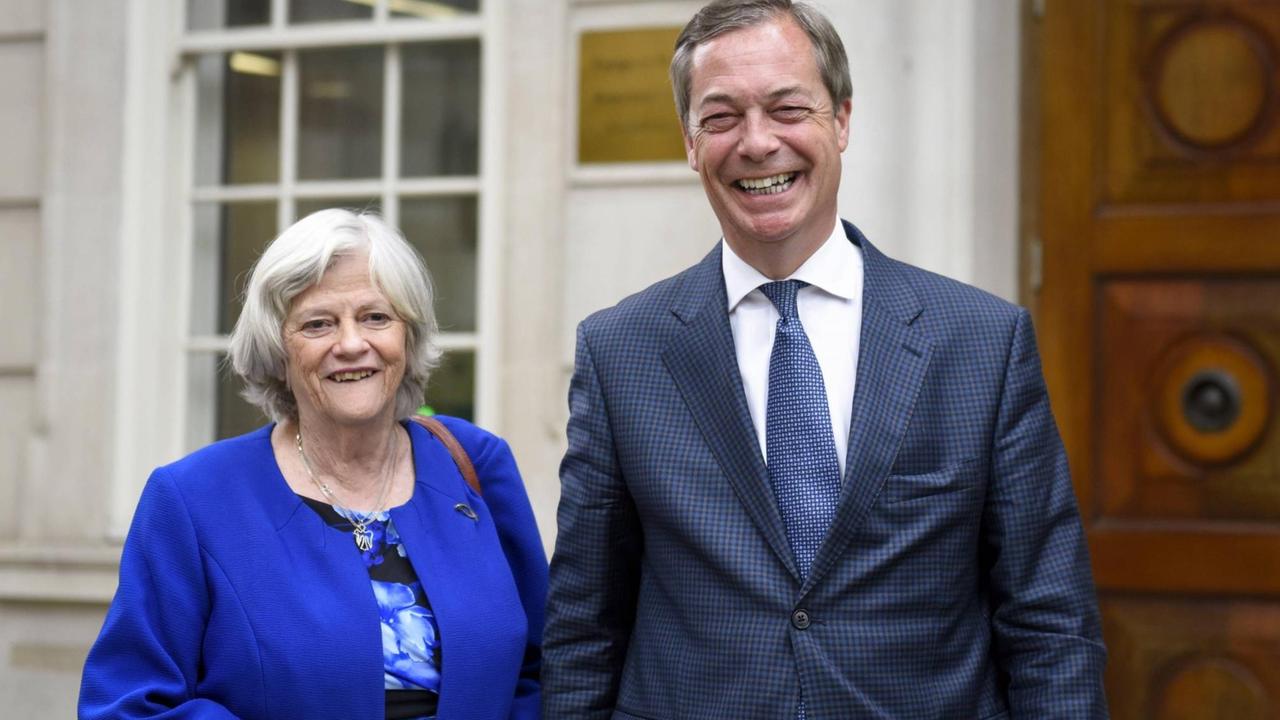 Nigel Farage und Ann Widdecombe von der britischen Brexit-Partei kandidieren für die Europawahl
