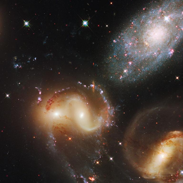 Die Galaxiengruppe "Stephans Quintett", aufgenommen vom Weltraumteleskop Hubble