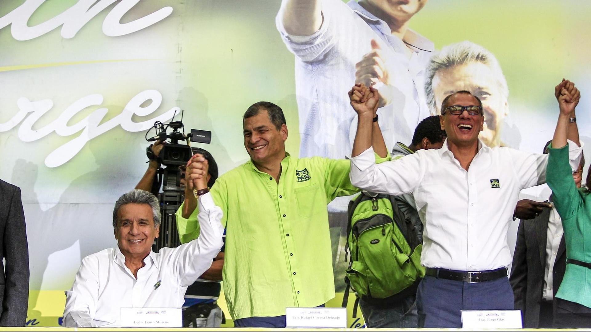 Ecuadors Präsident Rafael Correa (m.) mit Lenin Moreno (l.) und Jorge Glas (R) am 16. November 2016.|