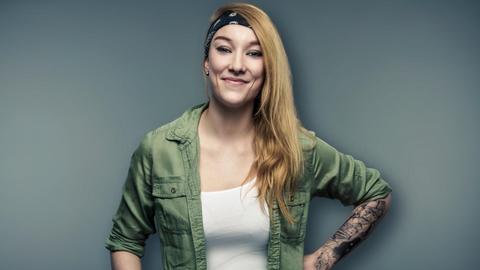 Porträt der Comedian Jacqueline Feldmann