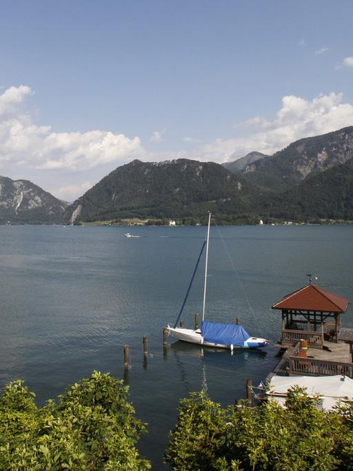 Landschaft Attersee in Österreich.