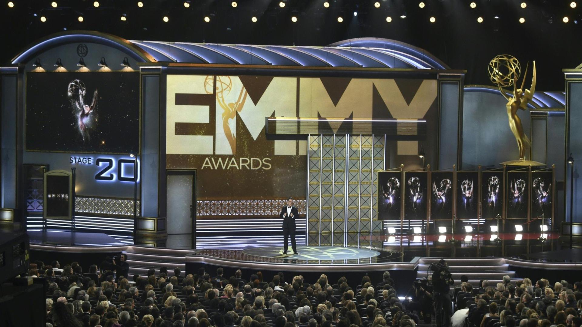Blick in das Microsoft Theatre in Los Angeles während der Verleihung der Emmy-Awards 2017.
