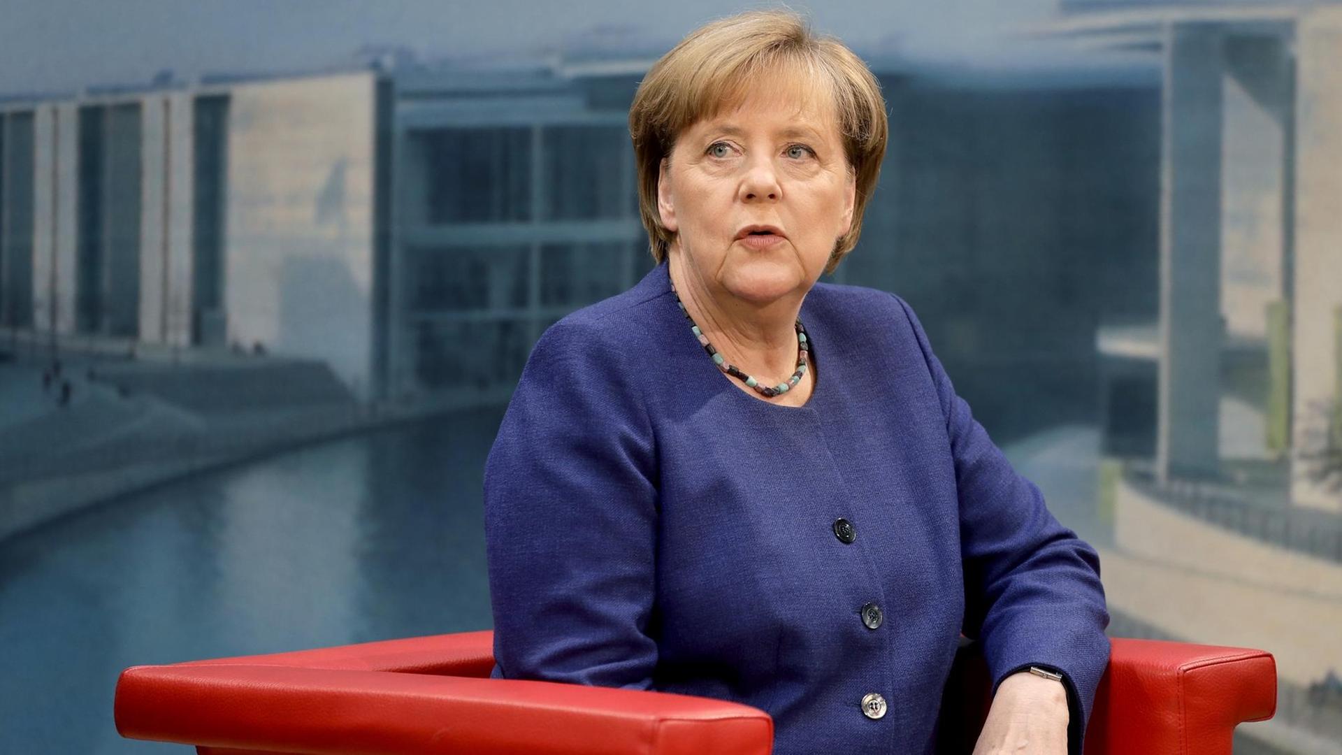 Bundeskanzlerin Angela Merkel während des ARD-Sommerinterviews in Berlin.