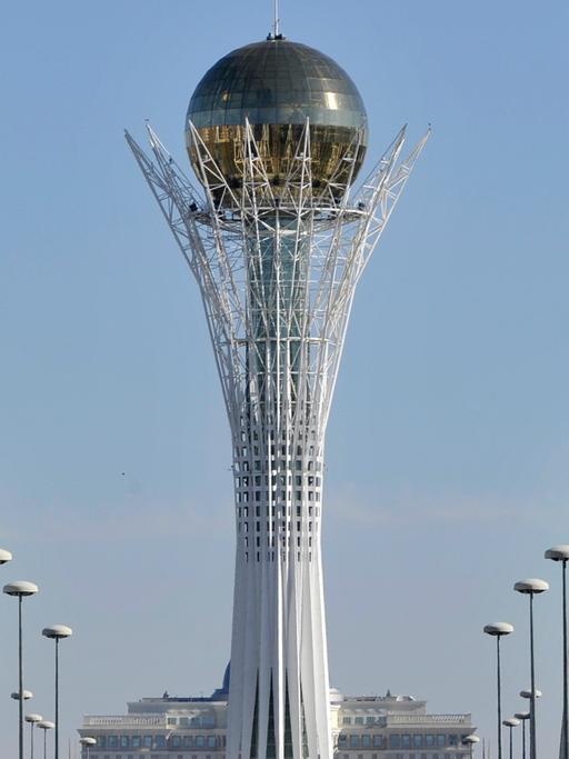Das Wahrzeichen von Astana, der kasachischen Hauptstadt: der Bajterek-Turm
