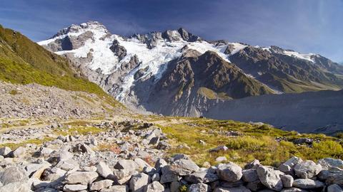 Ein prächtiger Panoramablick auf den Mount Cook in Neuseeland