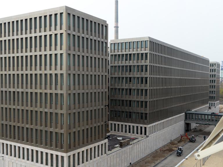 Bürogebäude auf dem Gelände des Bundesnachrichtendienstes (BDN), aufgenommen am 31.03.214 in Berlin während des Festaktes zur Eröffnung der Nordbebauung der Zentrale des BND.