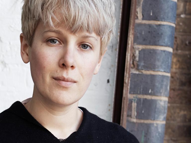 Die britische Künstlerin Helen Marten.