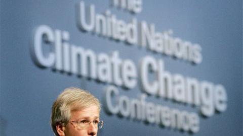 Kanadas Umweltminister und Konferenzpräsident Stephane Dion spricht auf der Eröffnung der UN-Klimakonferenz in Montreal.