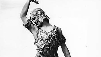 Waslaw Nijinskij, Tänzer des von Sergej Diaghilew konzipierten Balletts Russes