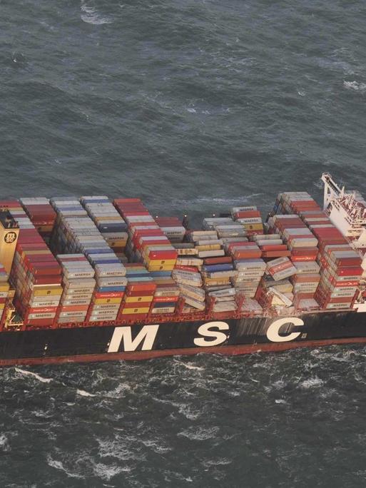 Das Containerschiff "MSC Zoe"