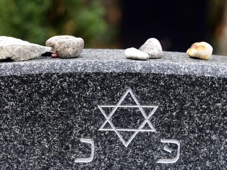 Grabstein auf dem jüdischen Friedhof