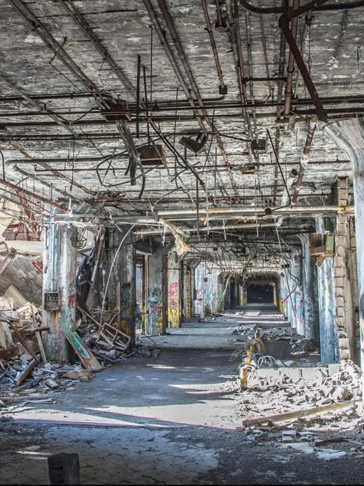 Die zerfallene Fabrikhalle von Fisher car plant in Detroit.