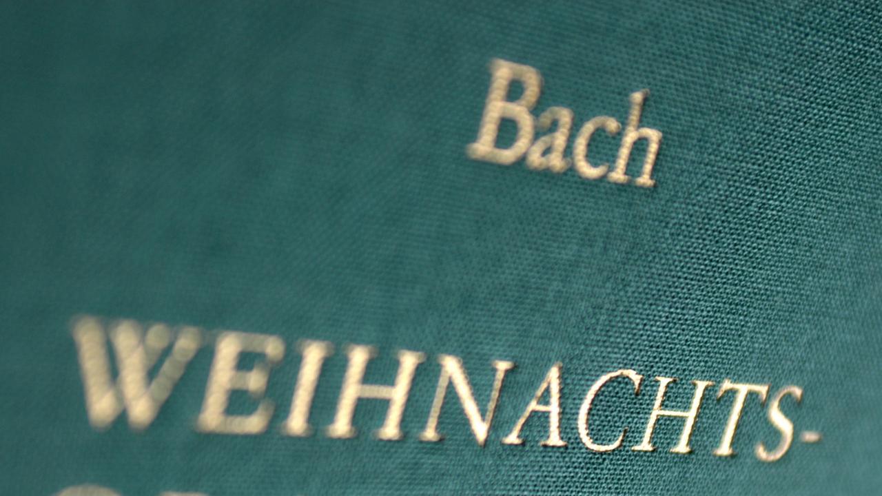 Das Weihnachtsoratorium BWV 248 ist ein sechsteiliges Oratorium für Soli (SATB), gemischten Chor und Orchester von Johann Sebastian Bach.