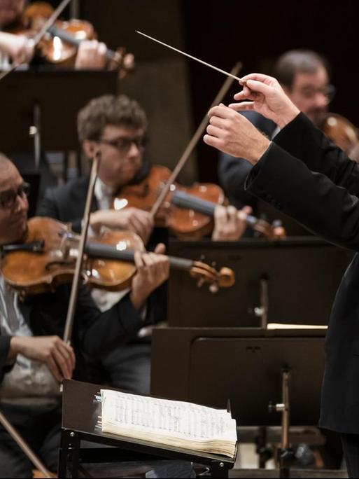 Kirill Petrenko dirigiert die Berliner Philharmoniker