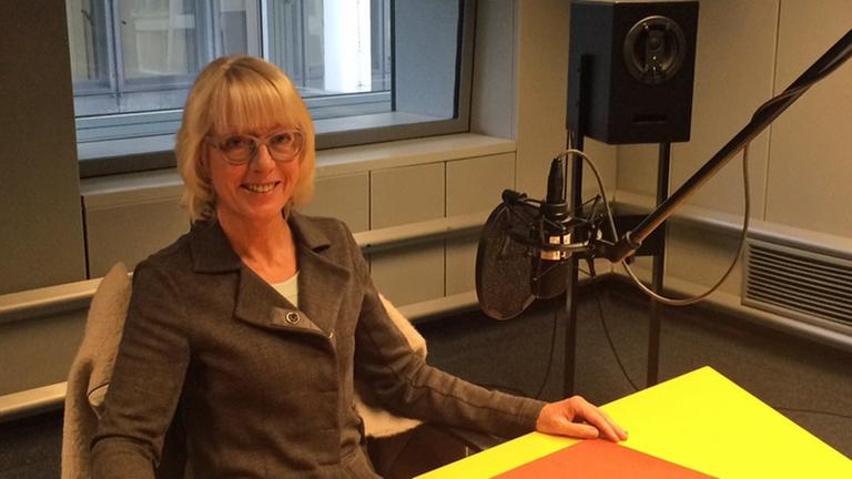 Elfi Scho-Antwerpes im Deutschlandfunk