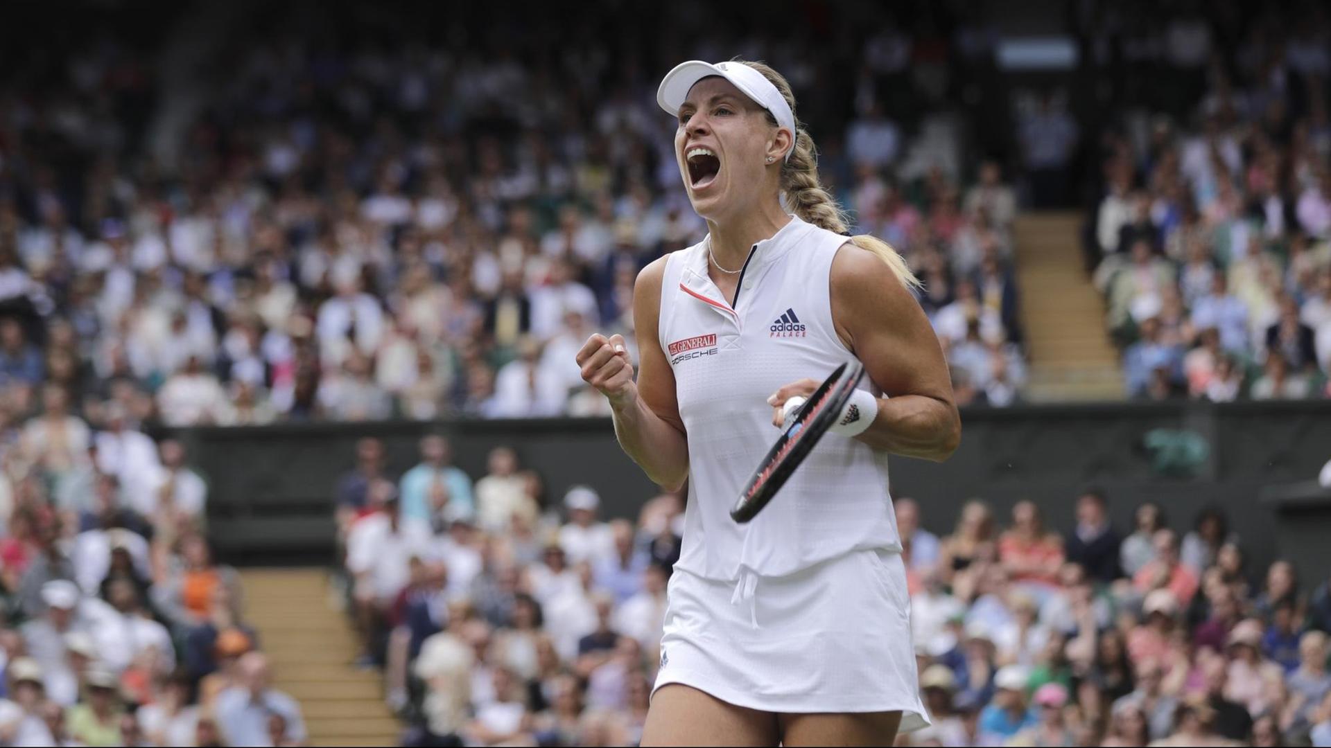 Das Bild zeigt die deutsche Tennisspielerin Angelique Kerber. Sie freut sich über ihr erfolgreiches Viertelfinale gegen die Russin Daria Kasatkina in Wimbledon.
