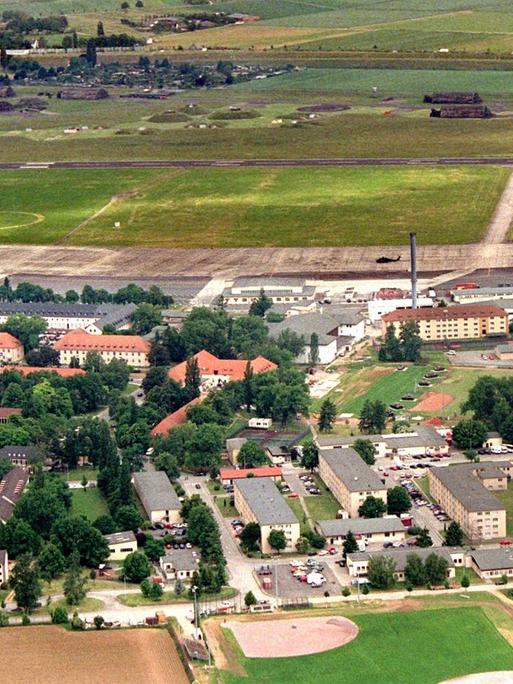 Blick auf das Gelände der US-Airbase in Wiesbaden-Erbenheim