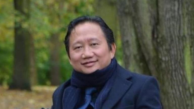 Trinh Xuan Thanh, ein Geschäftsmann und ehemaliger Funktionär von Vietnams Kommunistischer Partei (KP), sitzt in Berlin auf einer Parkbank (undatierte Aufnahme).