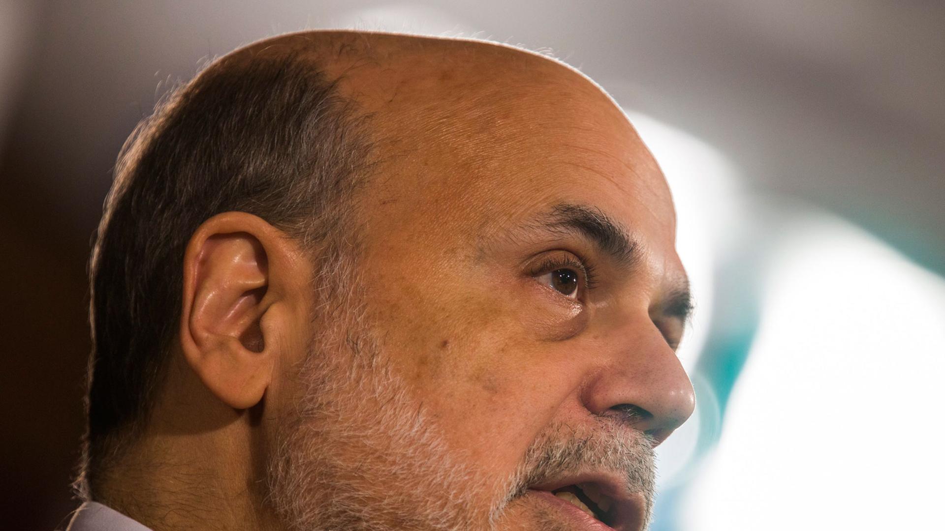 Ben Bernanke, Vorsitzender der Federal Reserve Bank, ist von der Seite zu sehen.