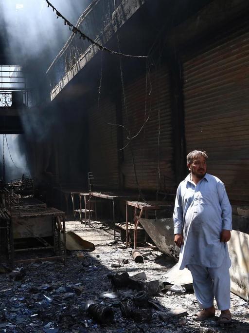 Zerstört, ausgebrannt: Ein Haus in Ghasni. Die afghanische Provinzhauptstadt wurde von den Taliban überrannt (15.8.2018). |