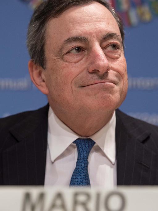 EZB-Präsident Mario Draghi auf einer Pressekonferenz beim Jahrestreffen von IWF und Weltbank in Washington.