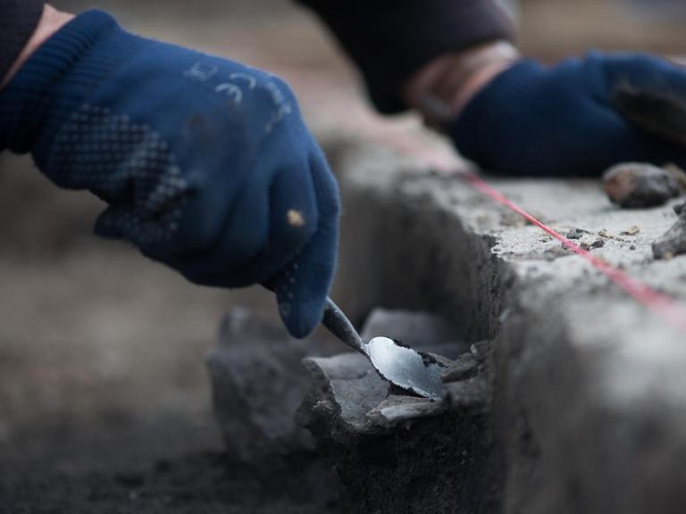 Archäologische Arbeiten Archäologische Arbeiten