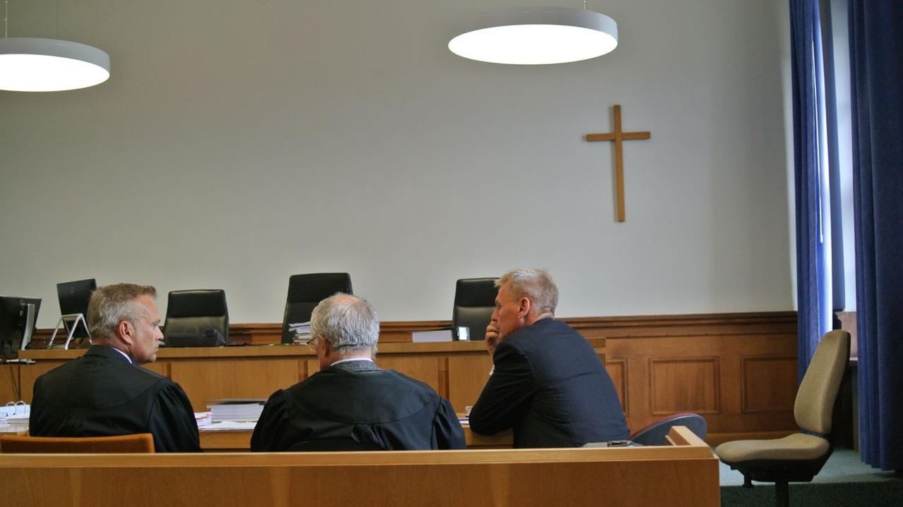 Leider liegt für dieses Bild keine Bildbeschreibung vor Leider liegt für dieses Bild keine Bildbeschreibung vor