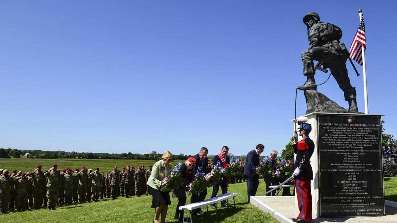 Die Statue Iron Mike, die an den D-Day in der Normandie erinnert.