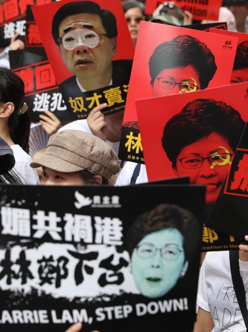 Demonstrantion gegen das Auslieferungsgesetz in Hongkong: Die Demonstranten fordern den Rücktritt der Regierungschefin Carrie Lam