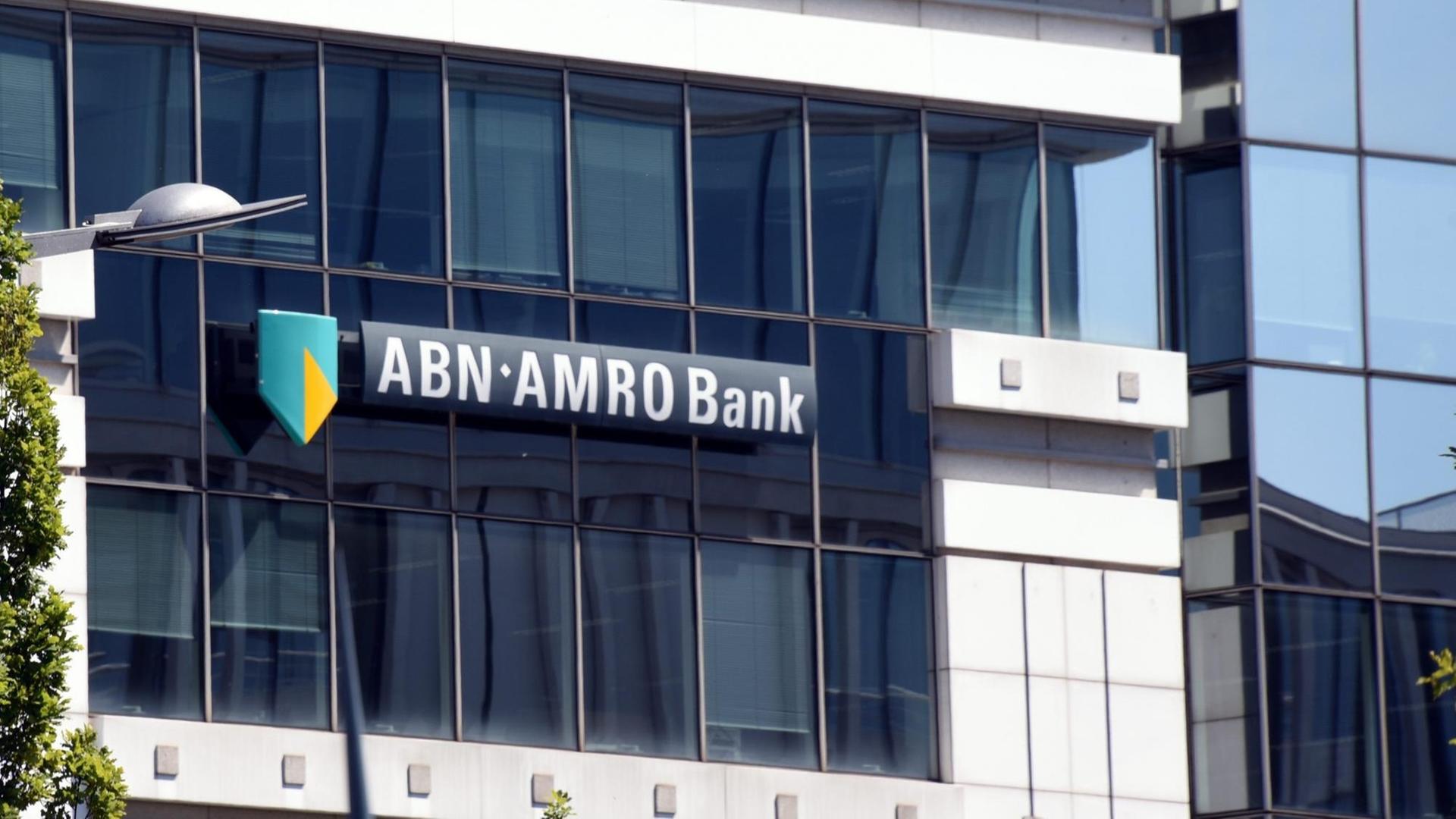 Logo Schriftzug niederländischen ABN AMRO Bank Logo Schriftzug niederländischen ABN AMRO Bank