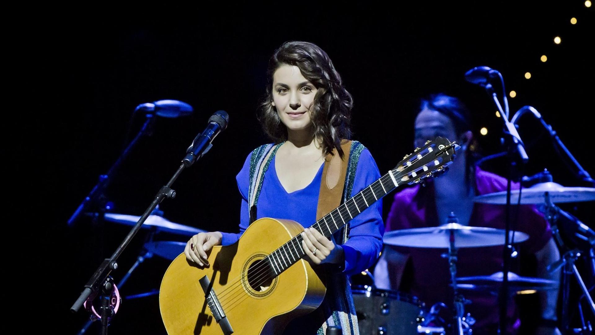 Saengerin Katie Melua bei einem Konzert im Theater am Potsdamer Platz in Berlin.