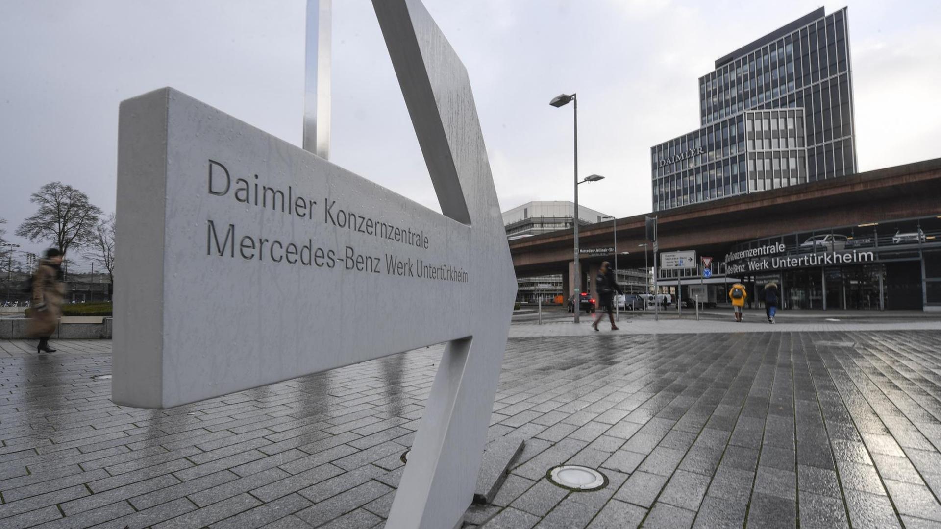 Hinweispfeil zum Eingang der Daimler AG-Konzernzentrale in Stuttgart Hinweispfeil zum Eingang der Daimler AG-Konzernzentrale in Stuttgart