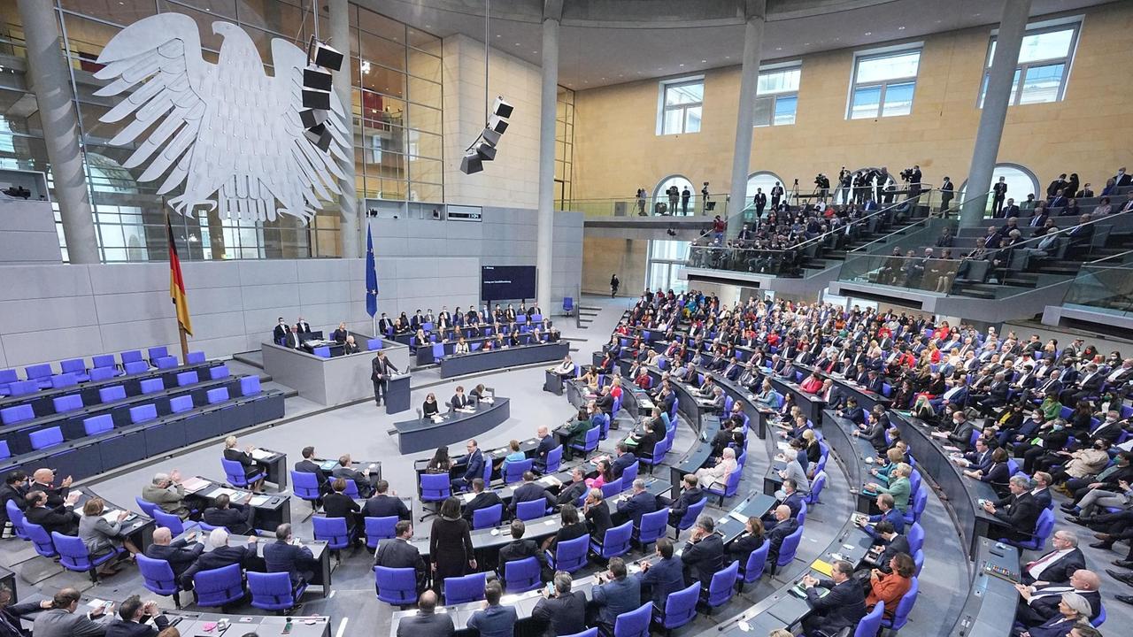 Blick ins Plenum des deutschen Bundestags.