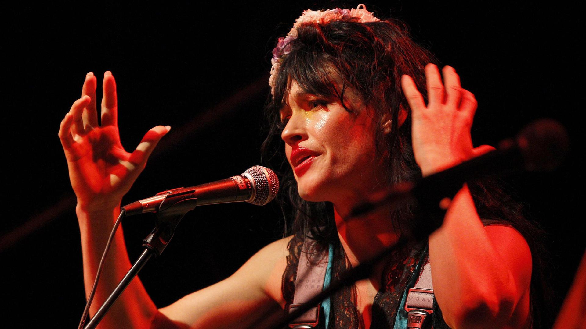 Sierra Casady, Sängerin von CocoRosie