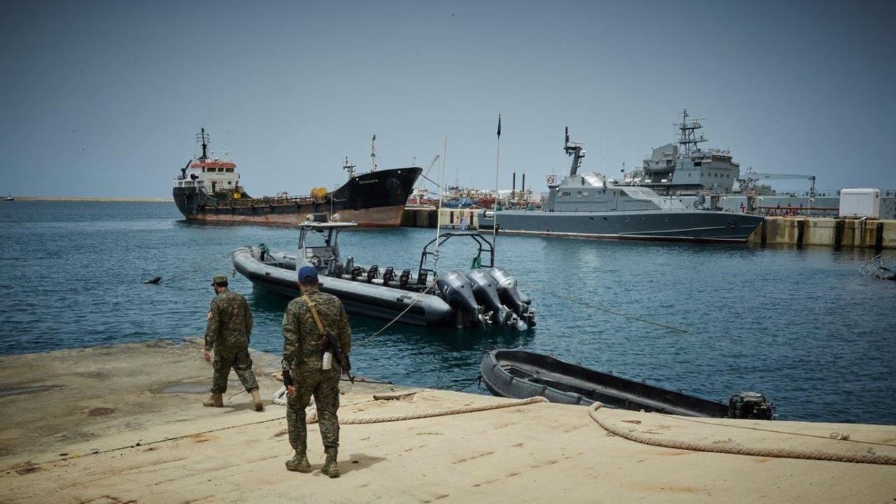 Die Stärkung der libyschen Küstenwache ist einer der Punkte des 10-Punkte-Plans der EU-Staaten, doch wer sie kontrollieren soll, ist unklar.