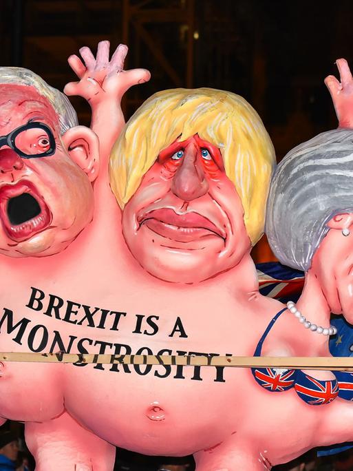 "Der Brexit ist eine Monstrosität", protestiert diese Karikatur konservativer britischer Politiker bei einer Demonstration in London am 15. Janaur 2019.