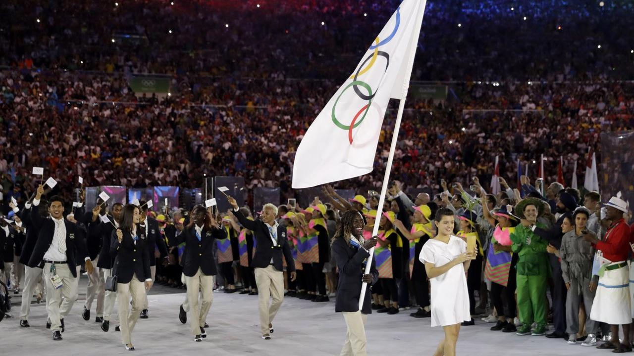 Der Einzug der Flüchtlingsmannschaft bei den Olympischen Spielen in Rio 2016