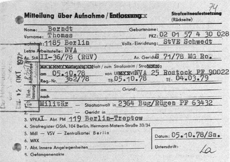 Thomas Welz' Aufnahmeformulat für das DDR-Militärgefängnis 