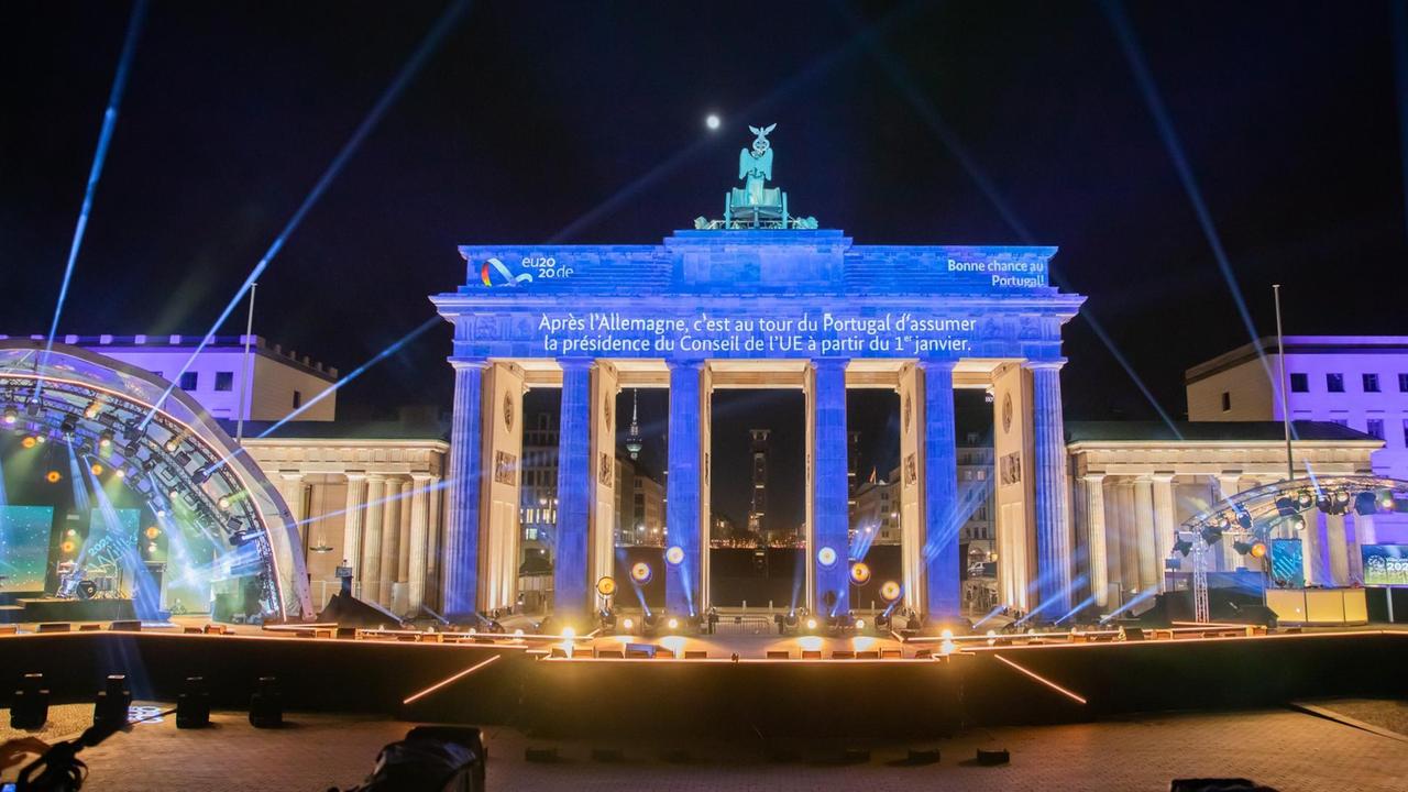 Der Silvesterabend am Brandenburger Tor in Berlin