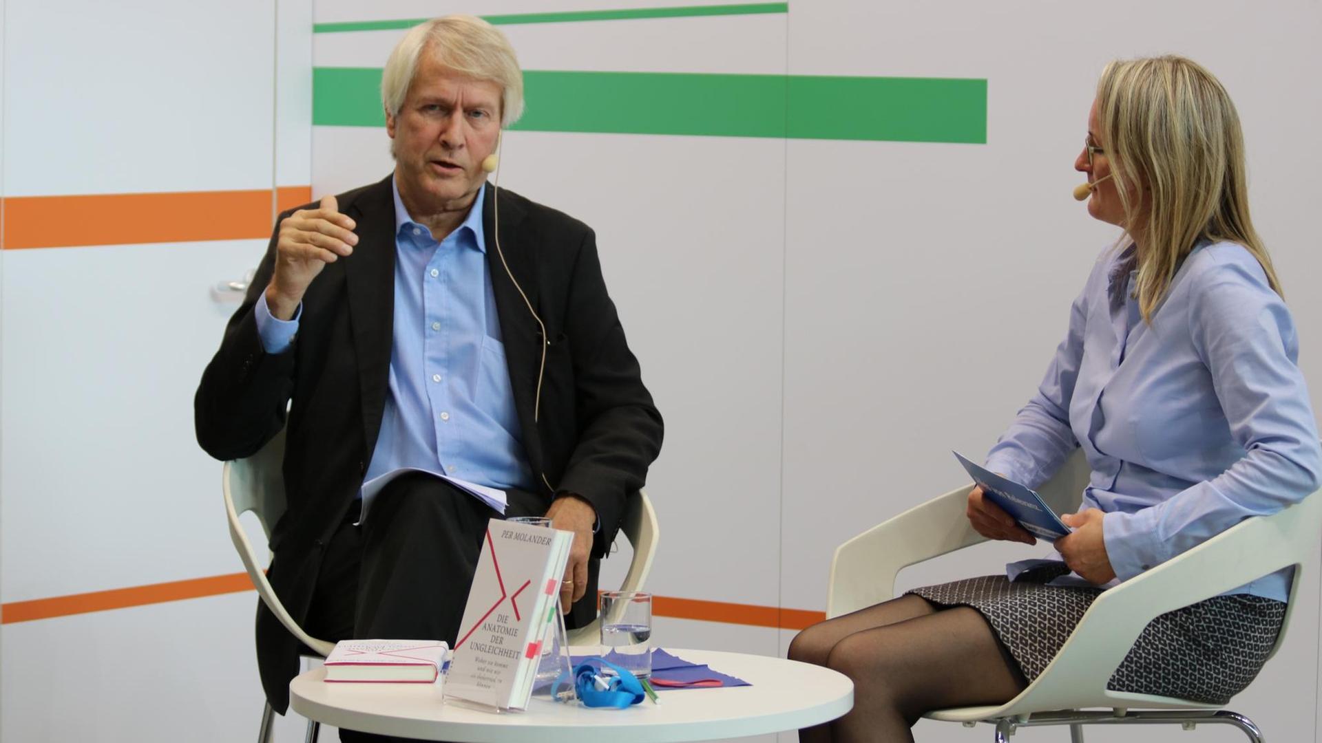 Der Autor und Mathematiker Per Molander im Gespräch mit Catrin Stövesand auf der Frankfurter Buchmesse