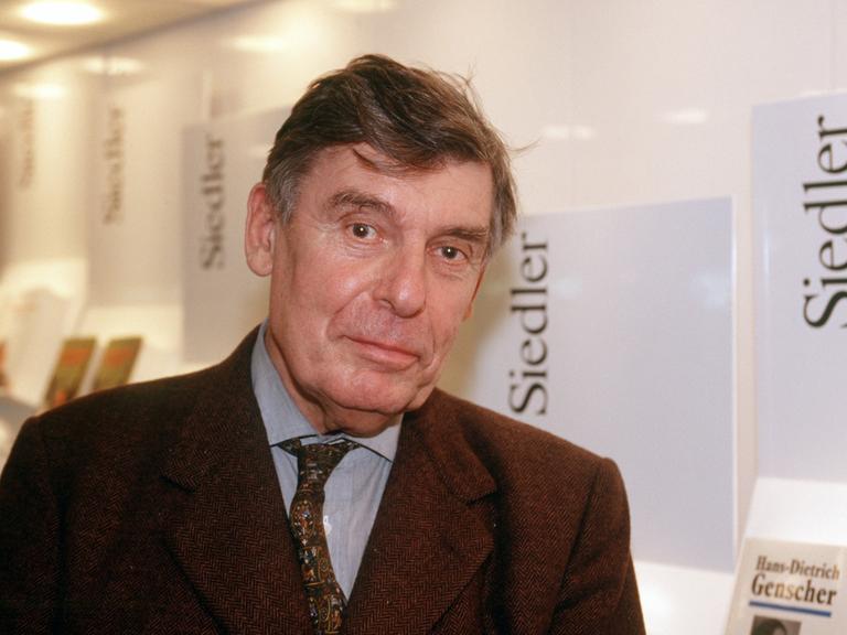 Wolf Jobst Siedler, deutscher Verleger, aufgenommen im Oktober 1996 auf der Frankfurter Buchmesse.