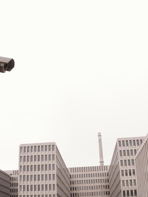 Blick auf das Gebäude der neuen Zentrale des Bundesnachrichtendienstes (BND) am 27.04.2015 in Berlin.