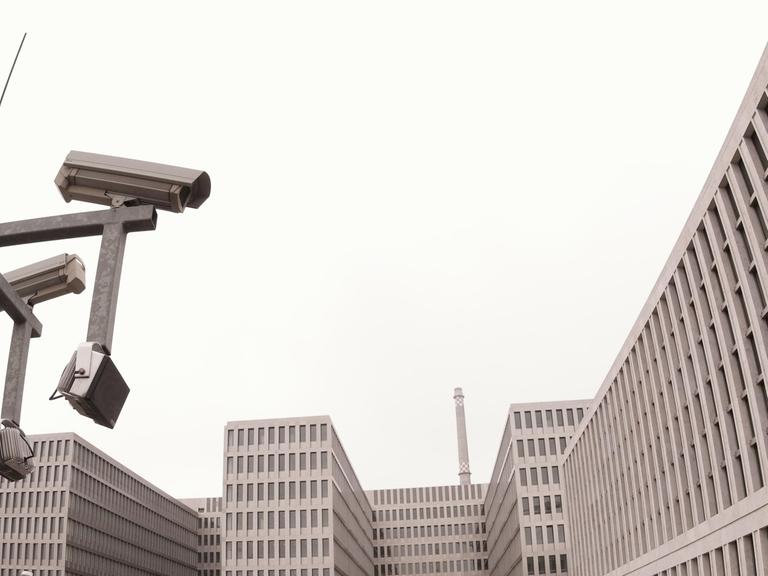 Blick auf das Gebäude der neuen Zentrale des Bundesnachrichtendienstes (BND) am 27.04.2015 in Berlin.