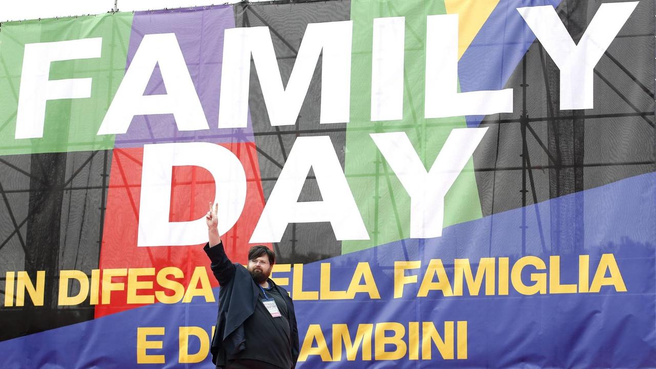 Mario Adinolfi, Spitzenkandidat seiner politischen Bewegung "Popolo della Famiglia" bei der Kundgebung zum Family Day 2016