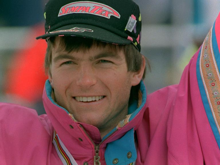 Armin Bittner nach dem Gewinn der Silbermedaille bei der Ski-WM 1989