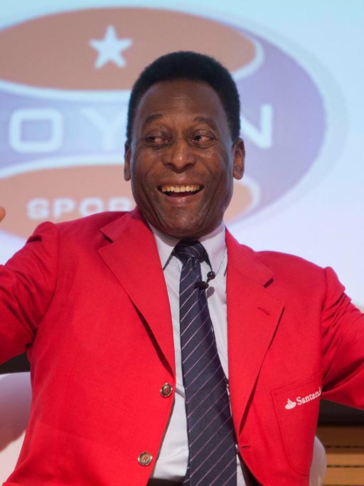 Der brasilianische Fußballspieler Edson Arantes do Nascimento, genannt Pele in Sao Paulo, Brasilien am 24 April 2014.