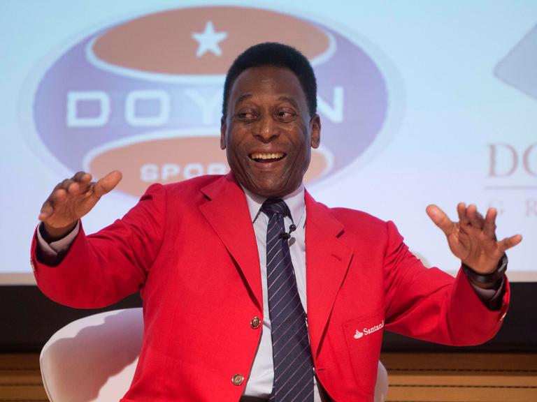 Der brasilianische Fußballspieler Edson Arantes do Nascimento, genannt Pele in Sao Paulo, Brasilien am 24 April 2014.