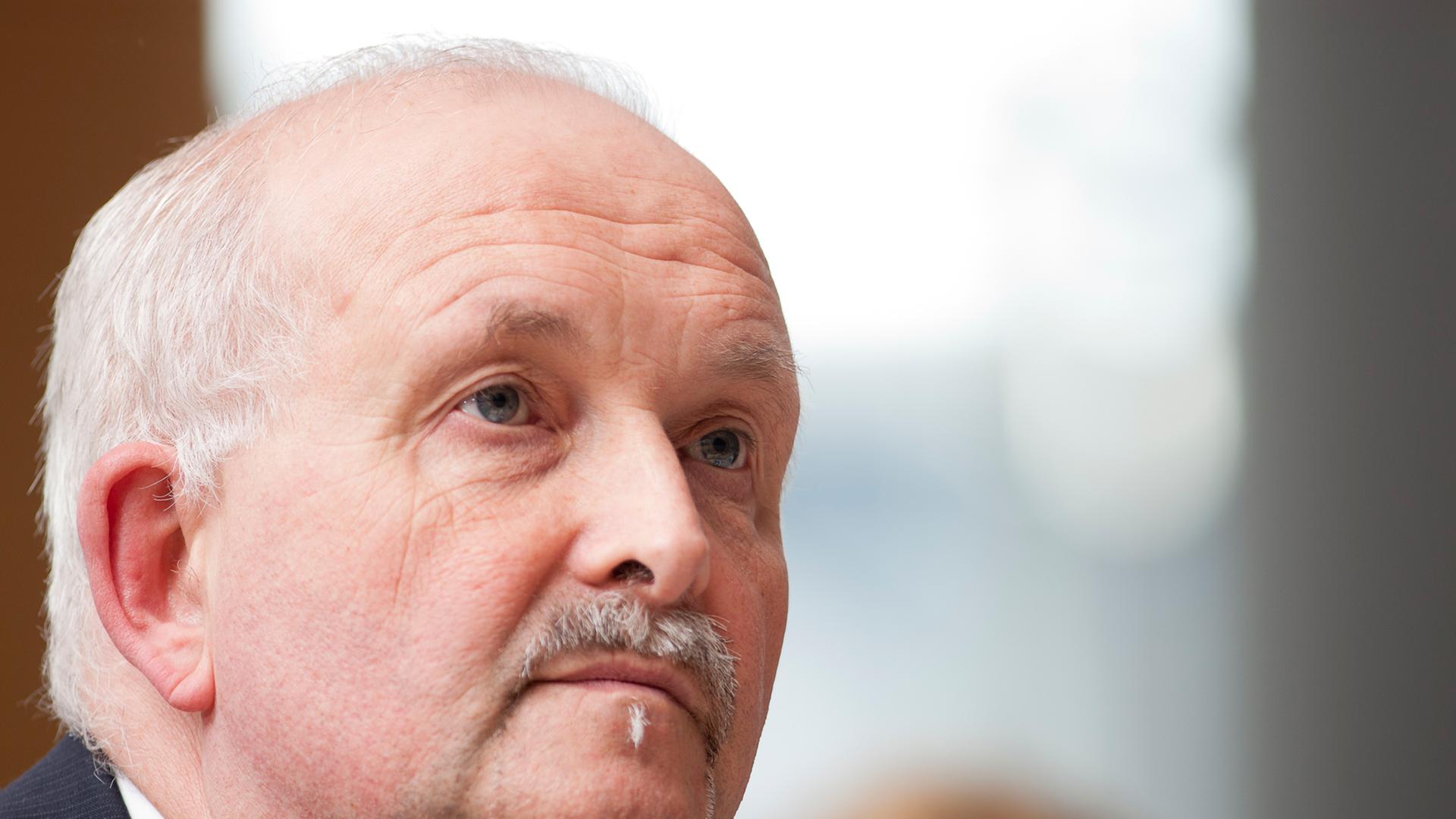 Porträtfoto des Europaabgeordneten Udo Bullmann von der SPD.