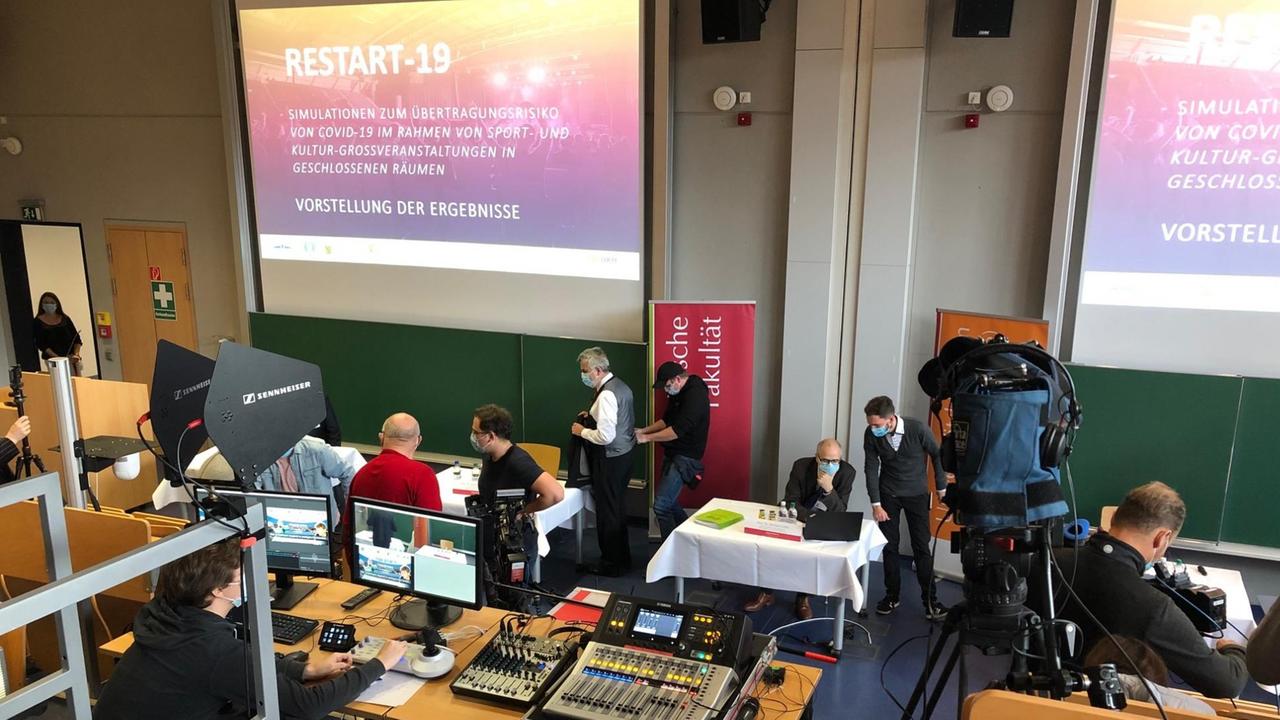 Pressekonferenz von Restart-19